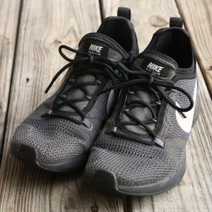Black & Gray Nike Running Shoe